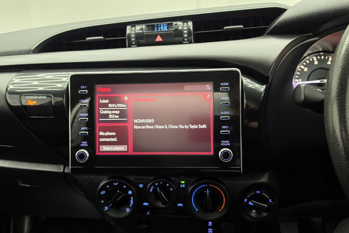 2020 Toyota Hilux SR GUN126R 4X4
