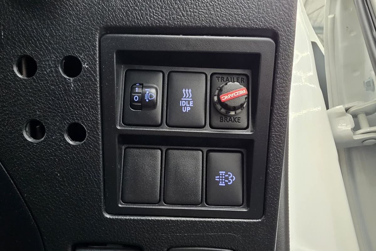 2020 Toyota Hilux SR GUN126R 4X4