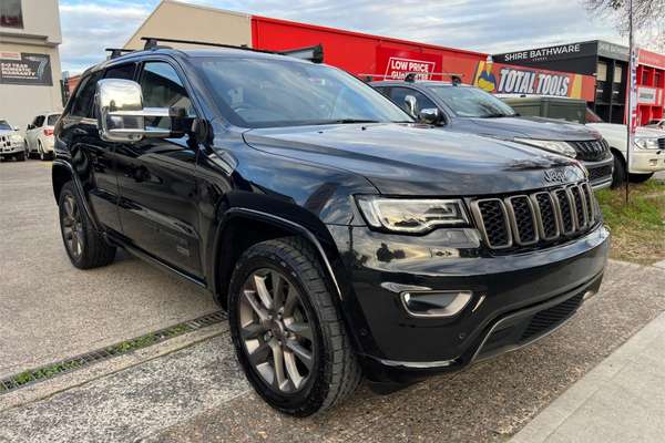 2016 Jeep Grand Cherokee 75th Anniversary WK