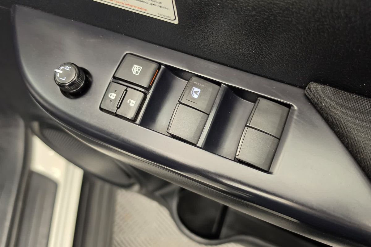 2021 Toyota Hilux SR GUN126R 4X4