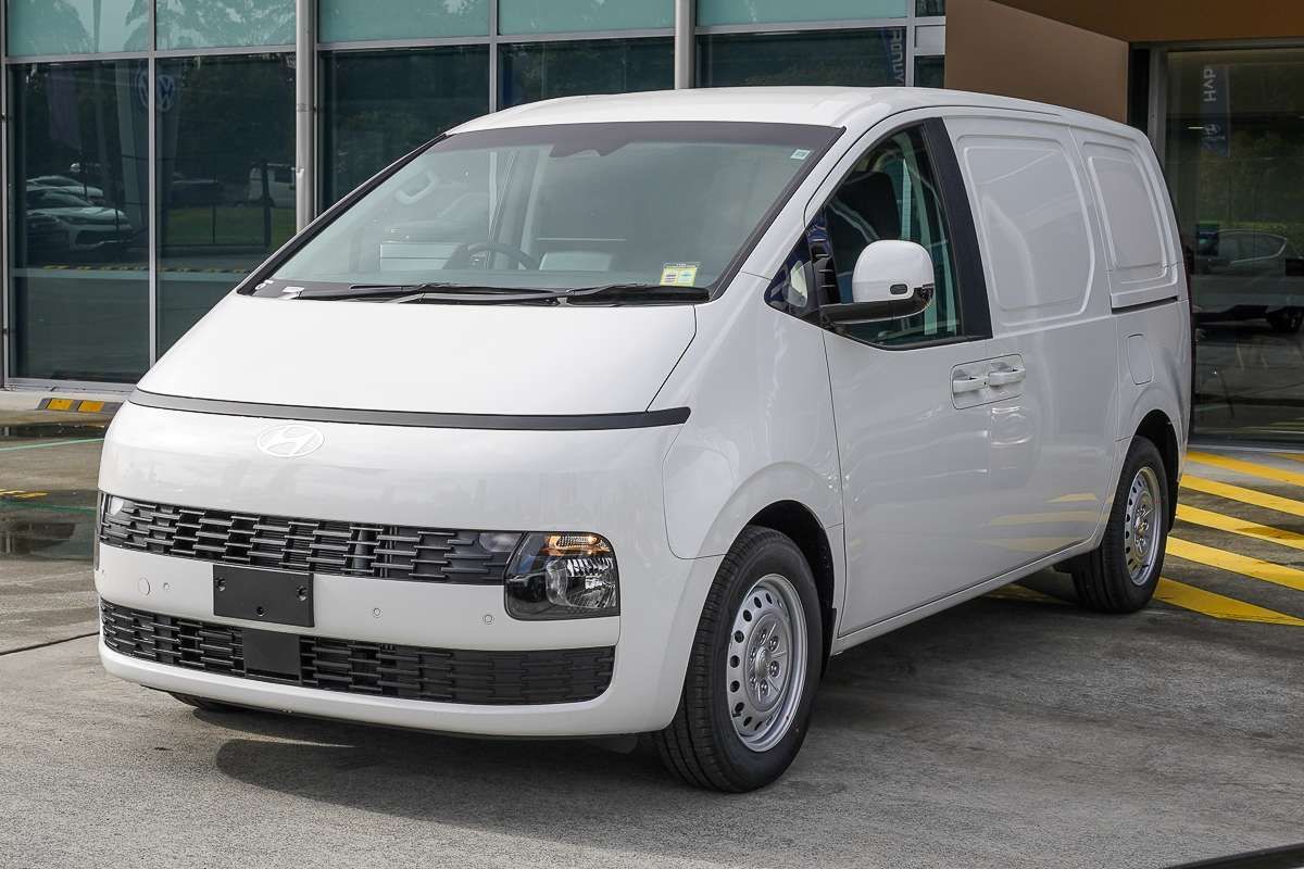 2026 Hyundai STARIA LOAD US4.V4
