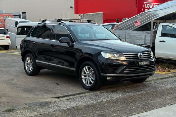 2015 Volkswagen Touareg 150TDI Element 7P