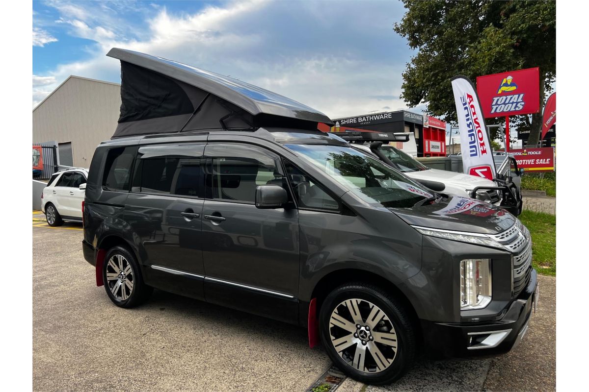 2020 Mitsubishi Delica D5