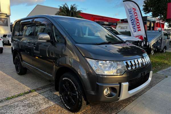 2013 Mitsubishi Delica D:5 CV5W
