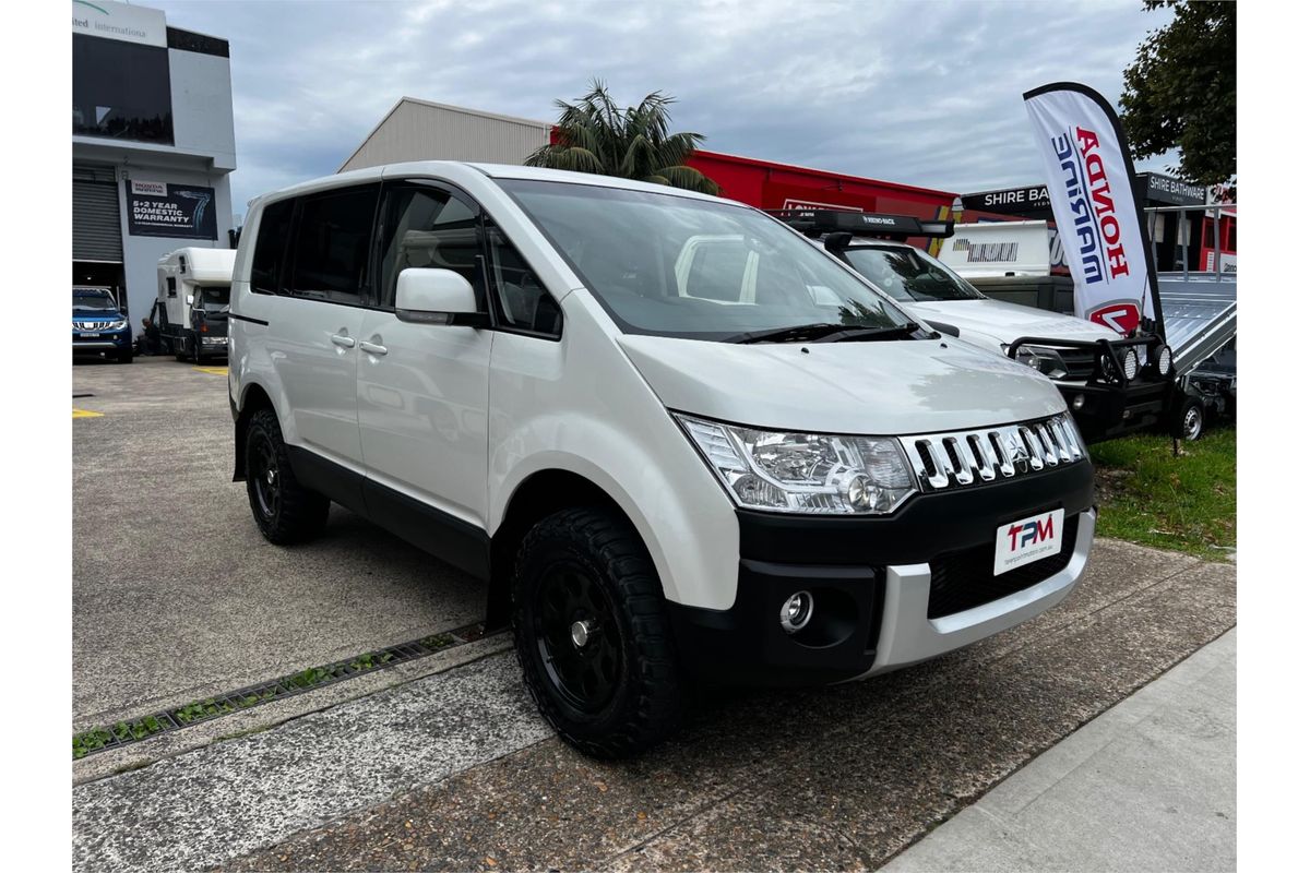 2013 Mitsubishi Delica D:5 CV5W