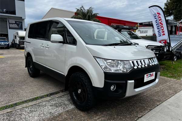 2013 Mitsubishi Delica D:5 CV5W