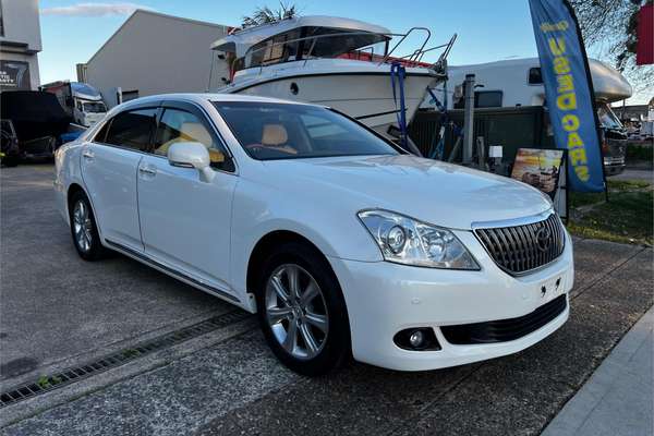 2009 Toyota Crown Majesta URS206