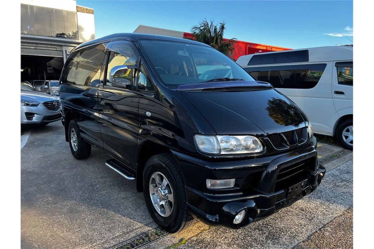 2006 Mitsubishi Delica Spacegear PD6W