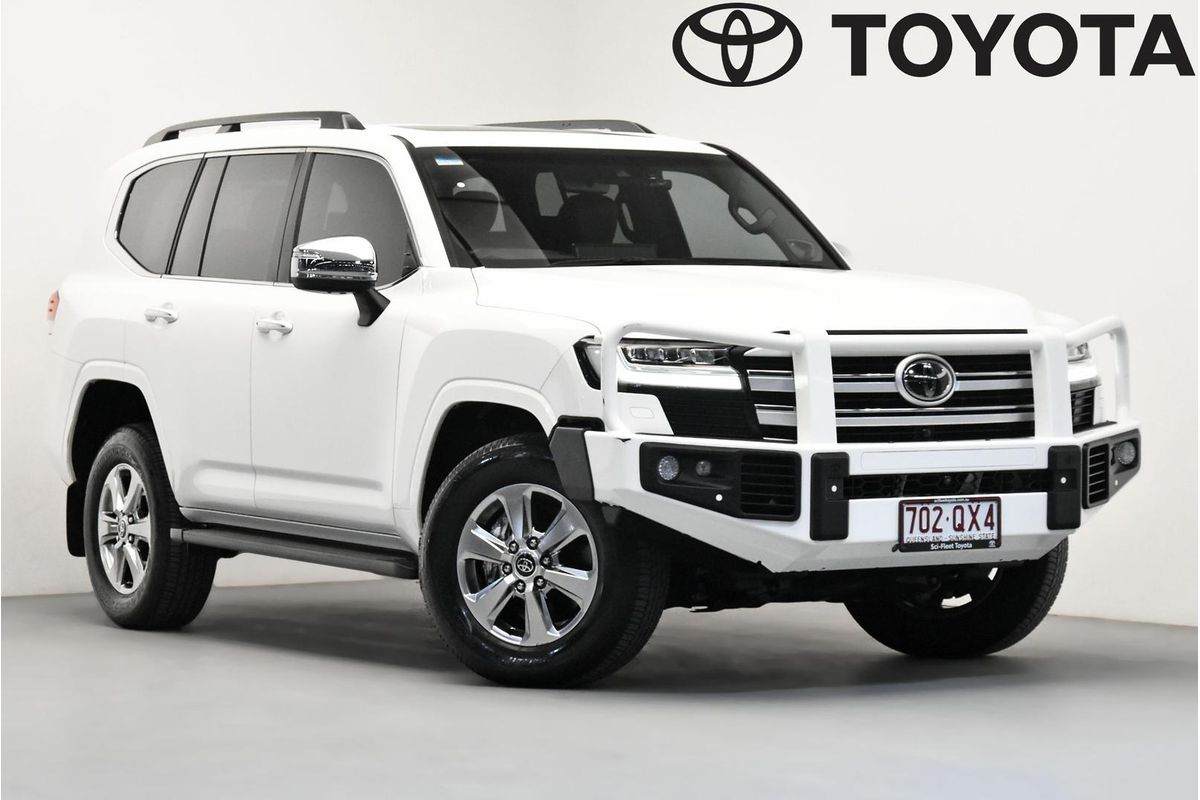 2024 Toyota Landcruiser Sahara FJA300R