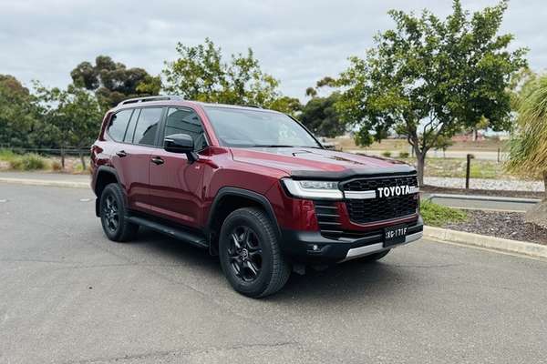 2026 Toyota Landcruiser GR Sport FJA300R
