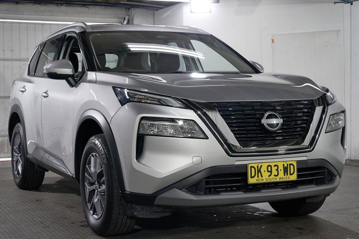 2024 Nissan X-TRAIL ST T33