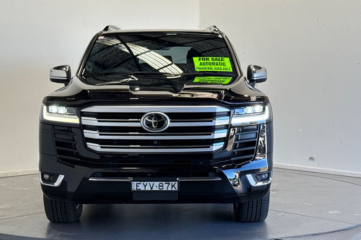 2023 Toyota Landcruiser Sahara ZX FJA300R