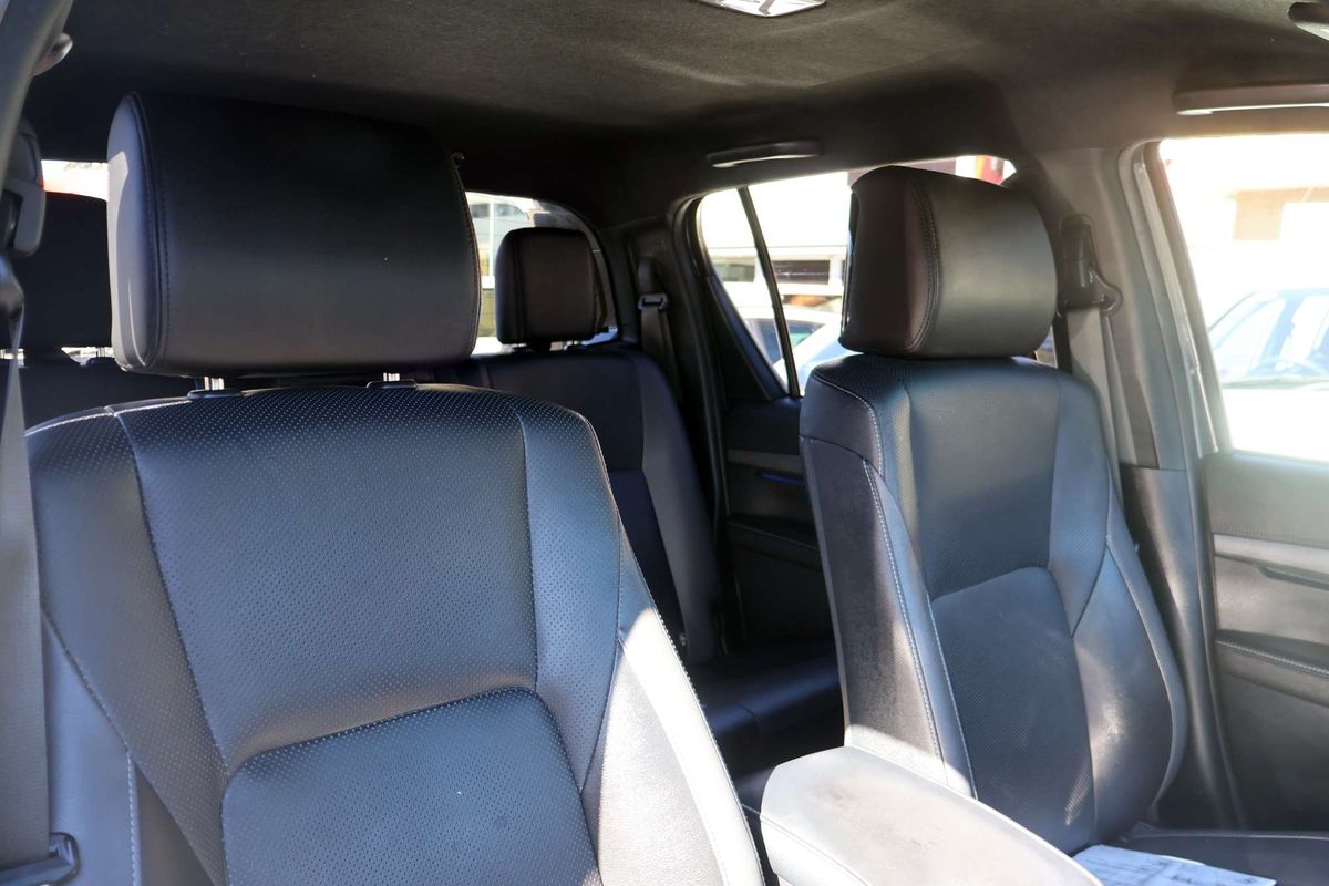 2021 Toyota Hilux Rogue GUN126R 4X4 image 2