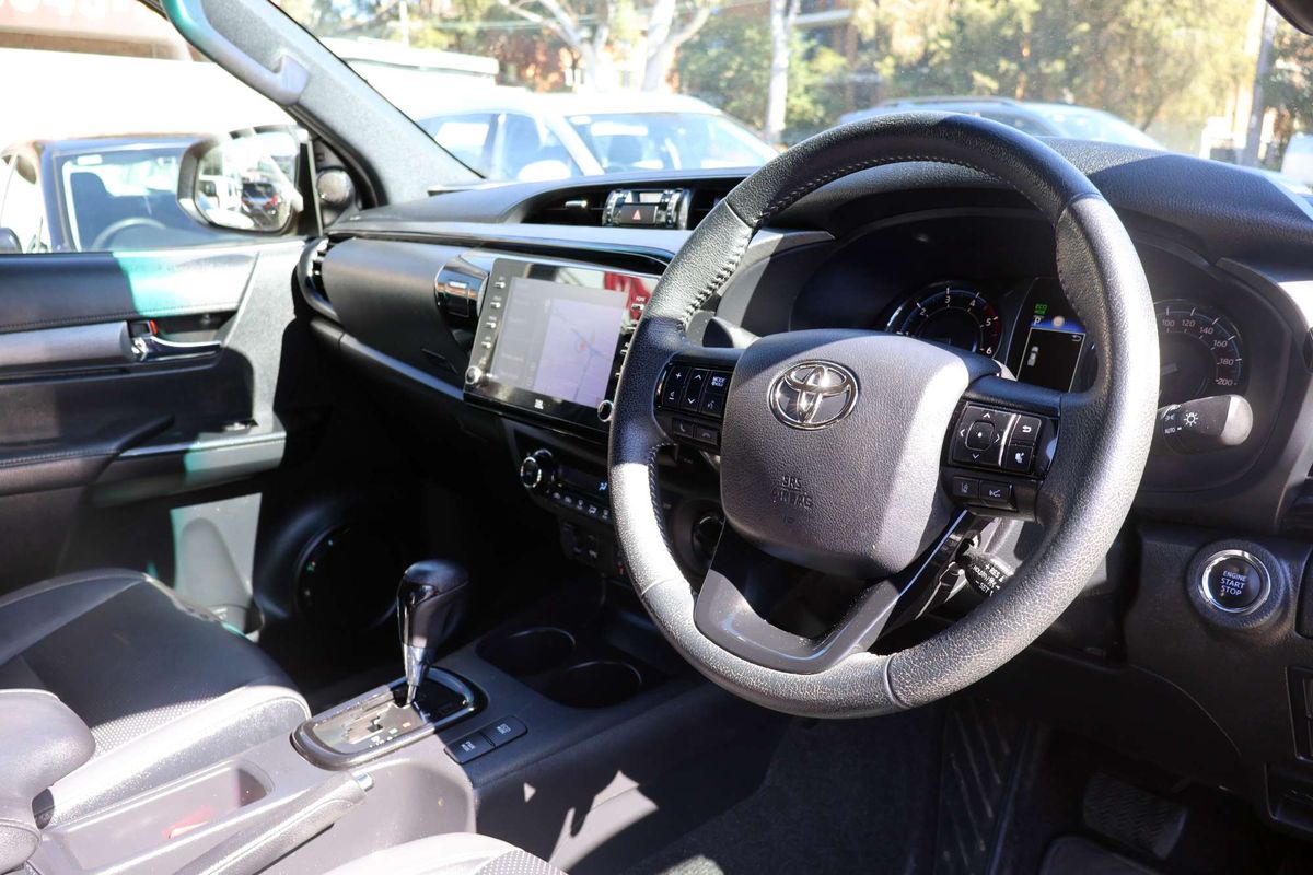 2021 Toyota Hilux Rogue GUN126R 4X4 image 4