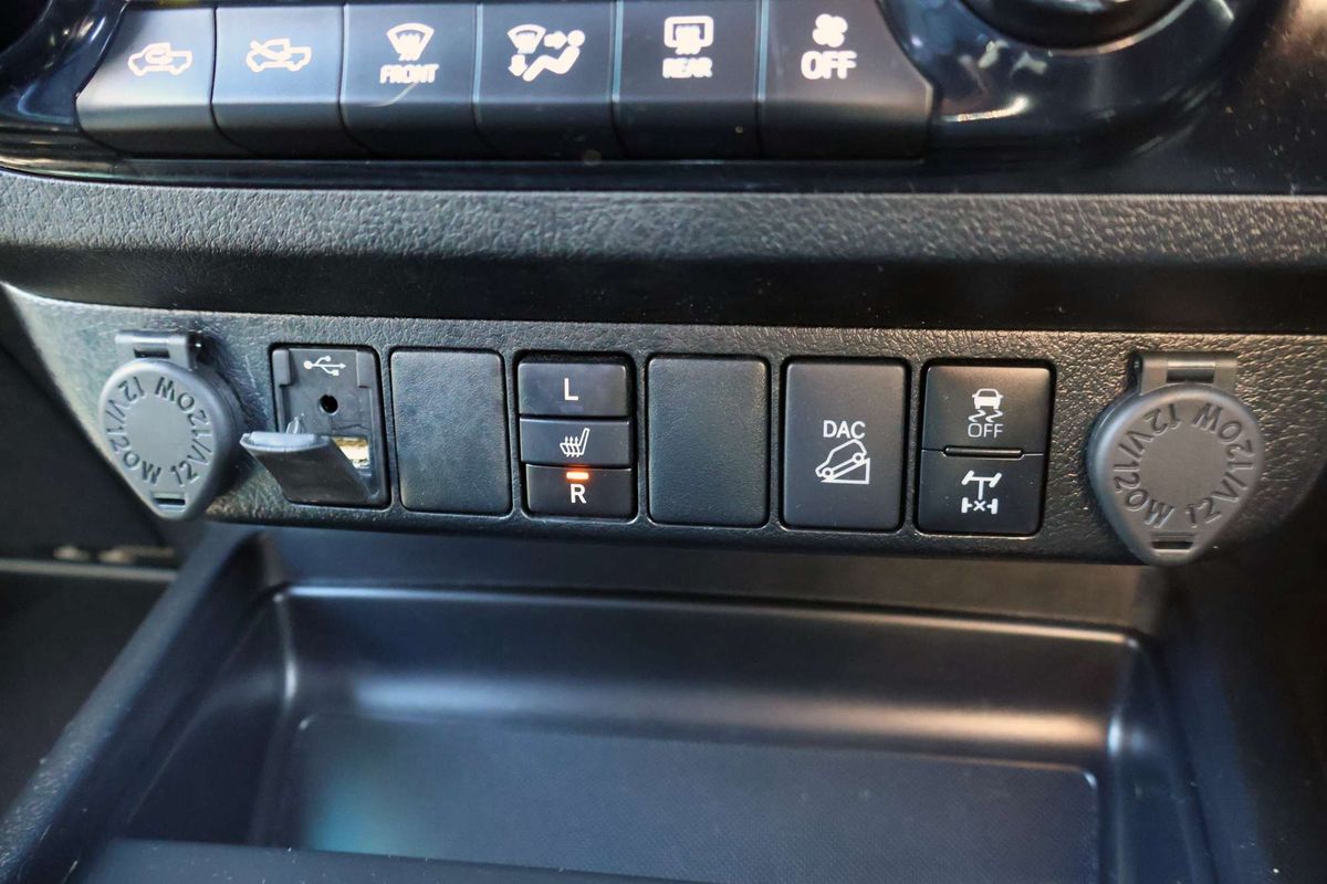 2021 Toyota Hilux Rogue GUN126R 4X4 image 8