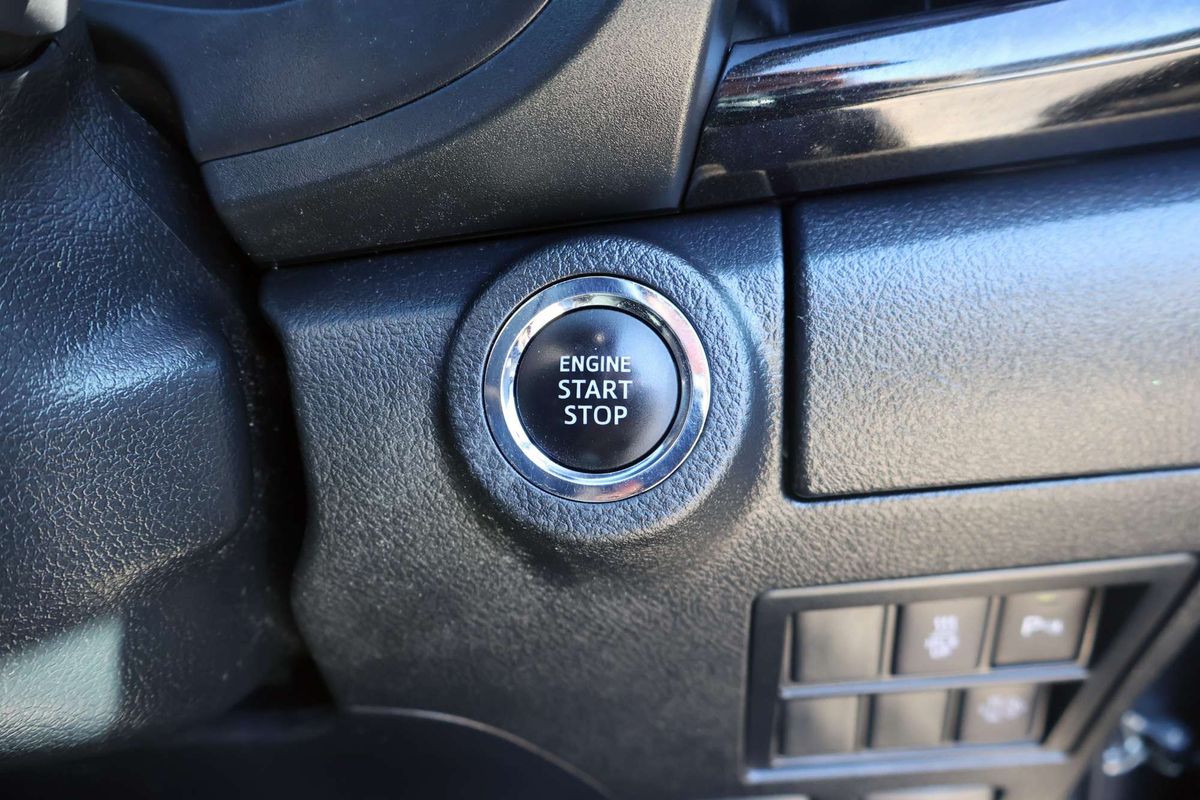 2021 Toyota Hilux Rogue GUN126R 4X4 image 14