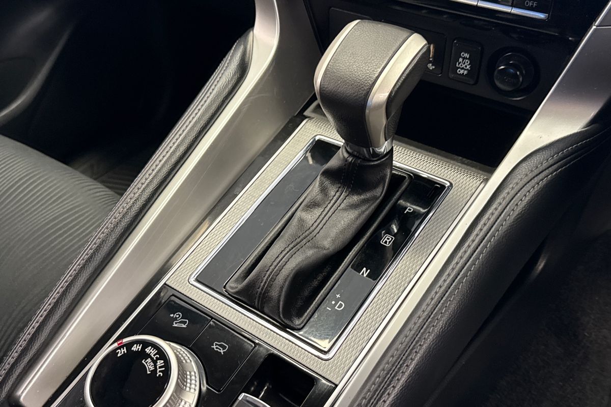 2022 Mitsubishi Pajero Sport GLS QF