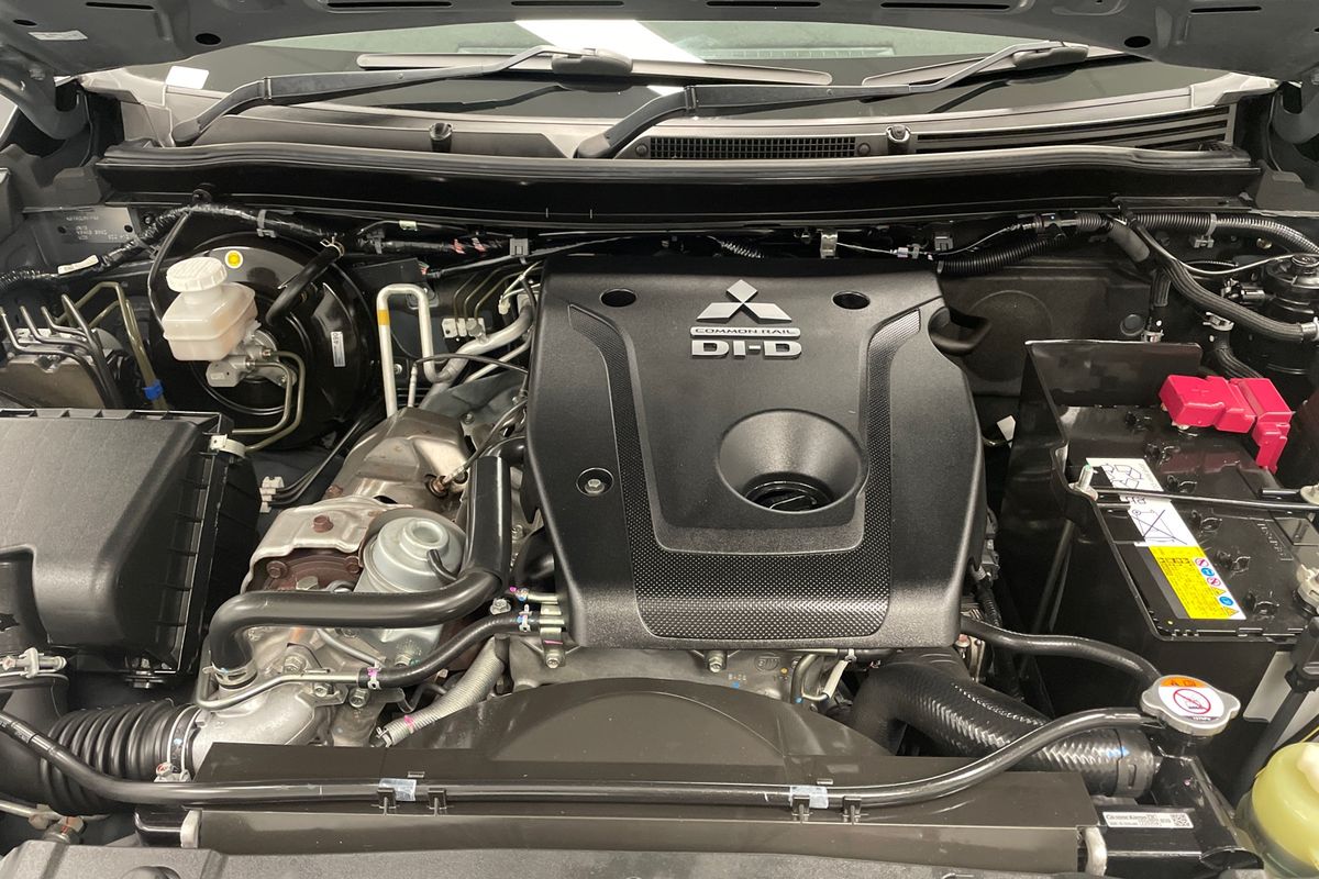 2022 Mitsubishi Pajero Sport GLS QF