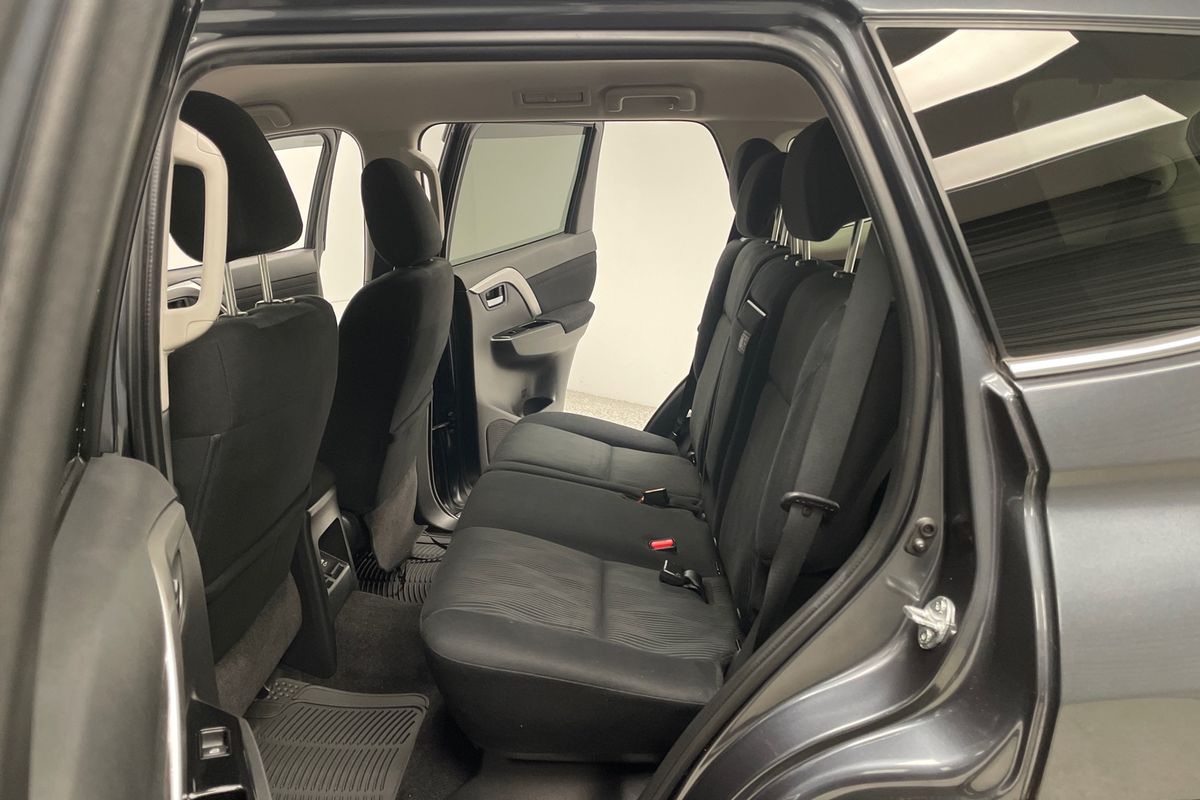 2022 Mitsubishi Pajero Sport GLS QF