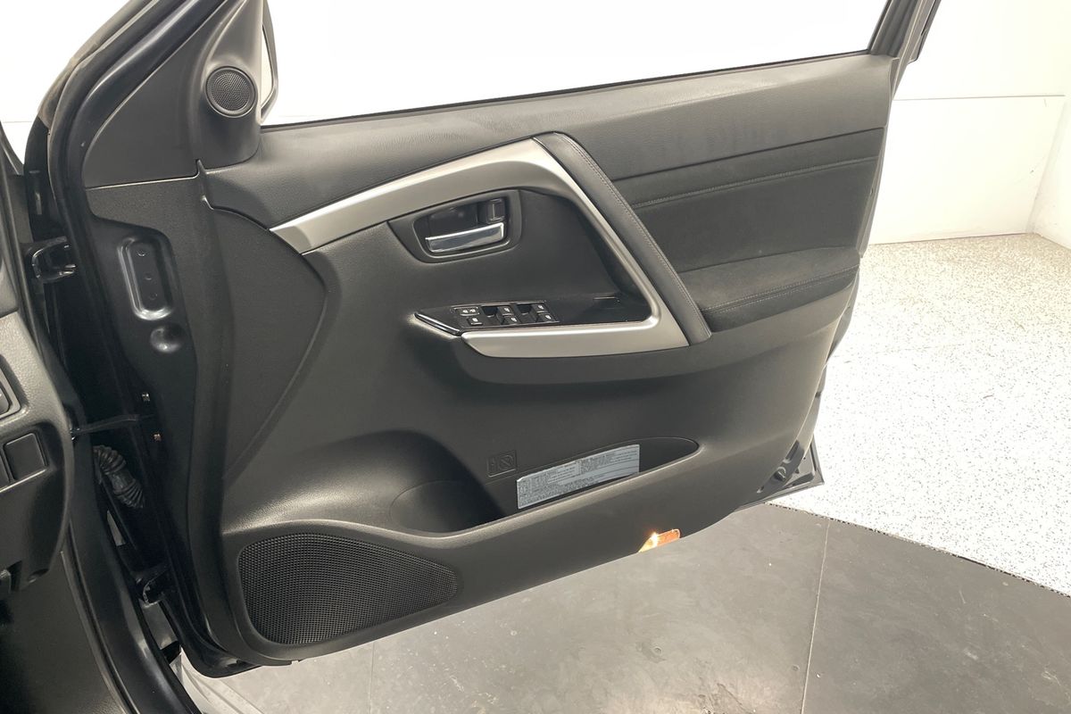 2022 Mitsubishi Pajero Sport GLS QF