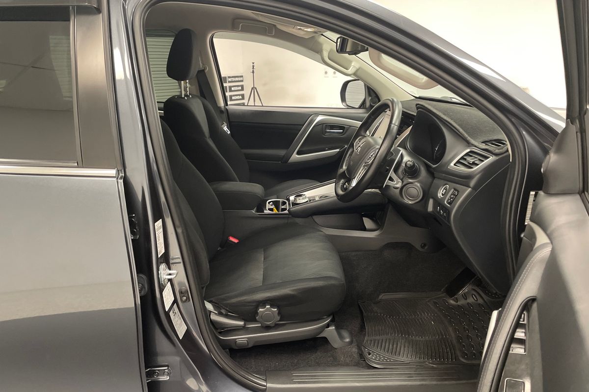 2022 Mitsubishi Pajero Sport GLS QF