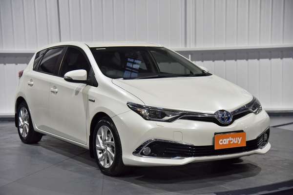2016 Toyota Corolla Hybrid ZWE186R