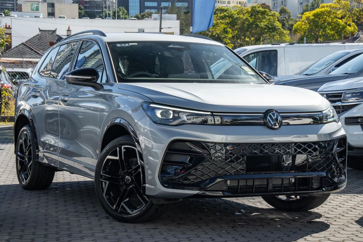 2026 Volkswagen Tiguan 200TSI eHybrid R-Line CT