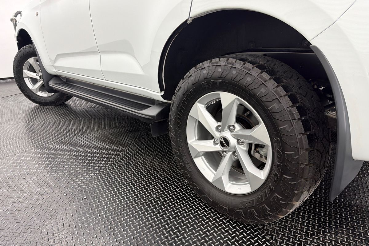 2024 Isuzu MU-X LS-M