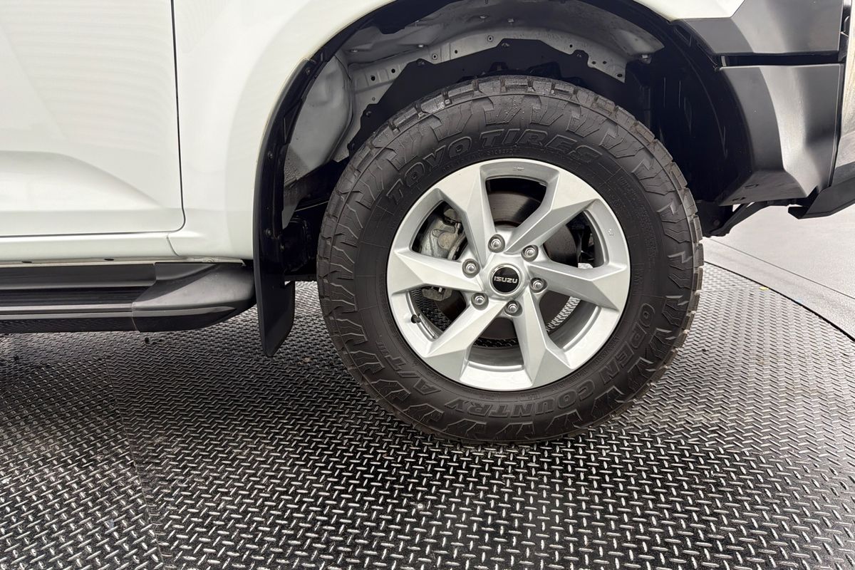 2024 Isuzu MU-X LS-M