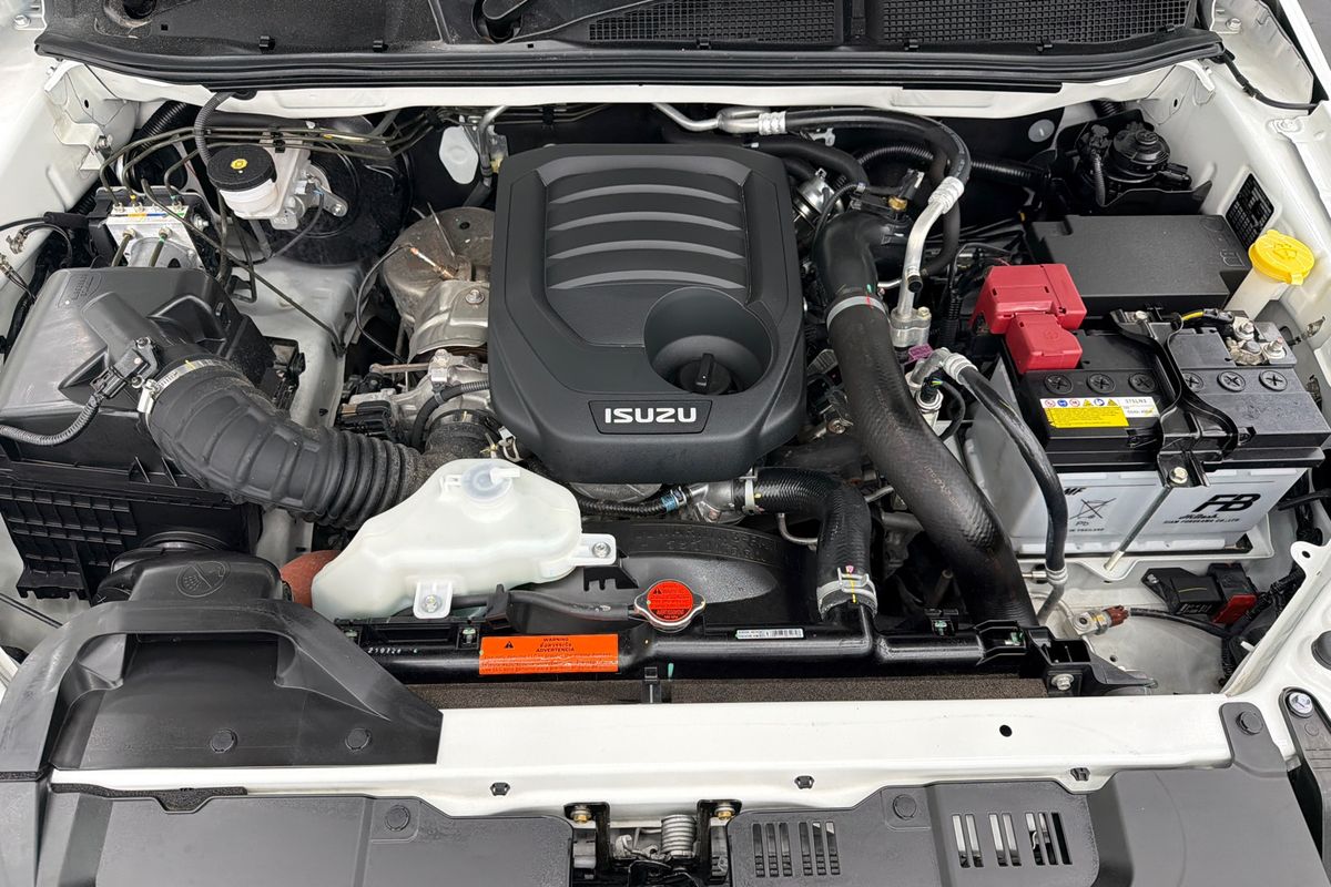 2024 Isuzu MU-X LS-M