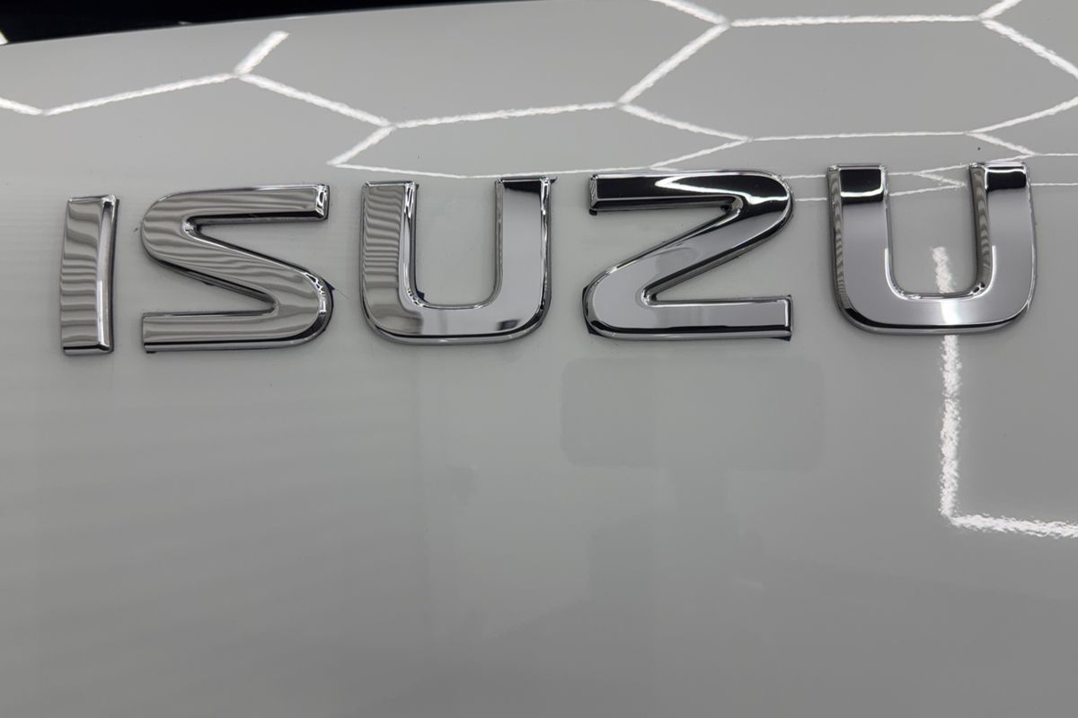 2024 Isuzu MU-X LS-M