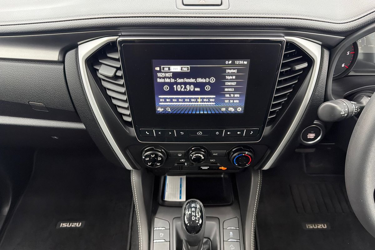 2024 Isuzu MU-X LS-M