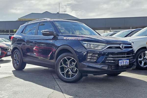 2020 KGM Korando ELX C300