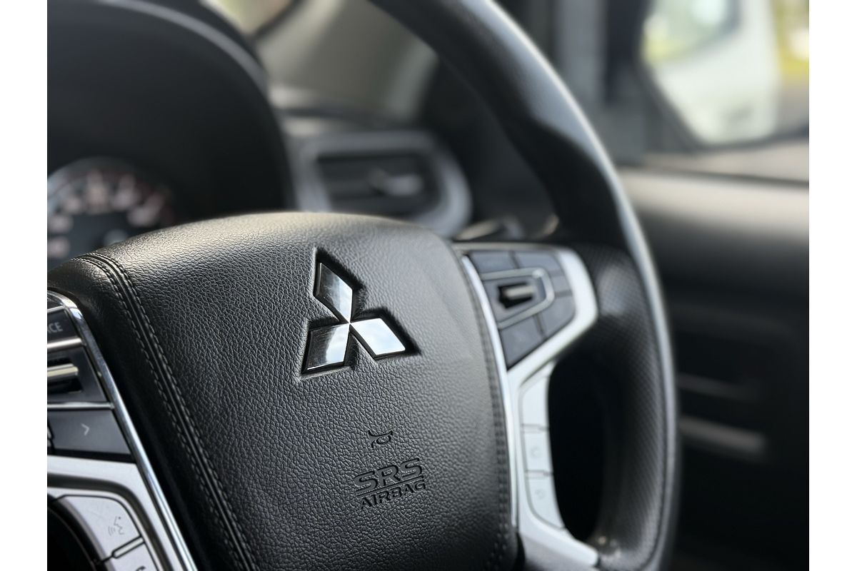 2019 Mitsubishi Triton GLX ADAS MR 4X4