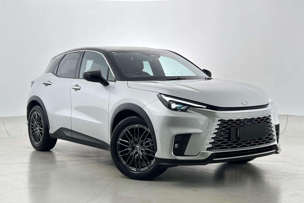 2025 Lexus LBX SPORTS LUXURY 2WD TT (HYBRID) MAYH10R
