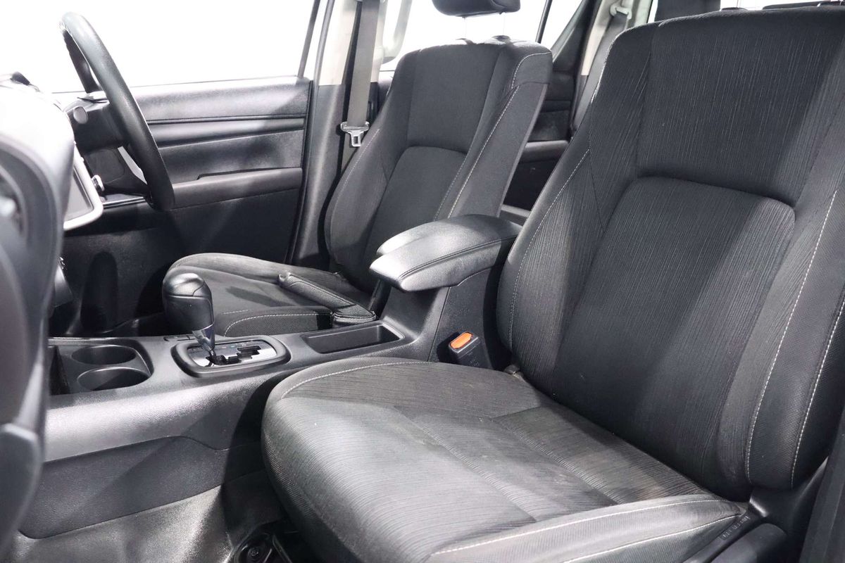 2021 Toyota Hilux SR GUN126R 4X4