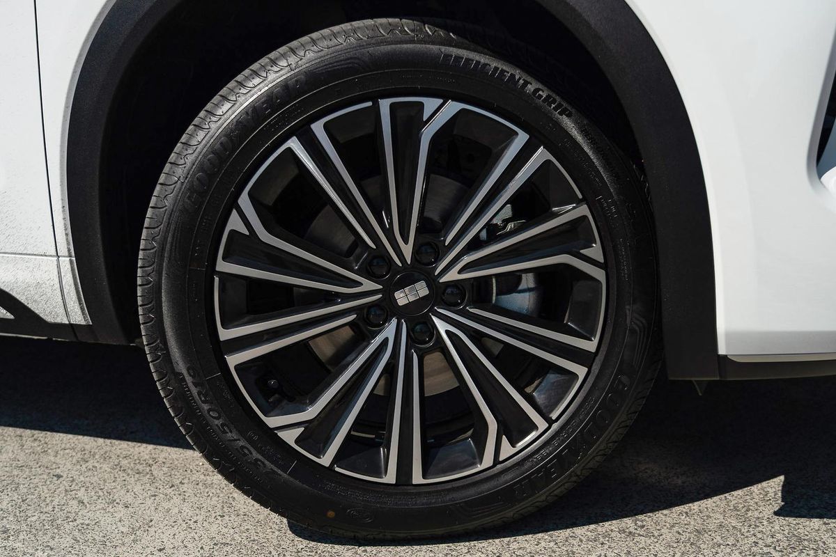2026 Geely Starray EM-i Inspire Extended Range P145
