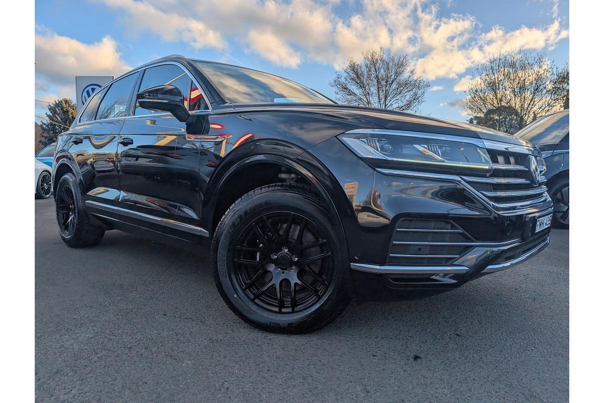 2019 Volkswagen Touareg 190TDI Launch Edition CR