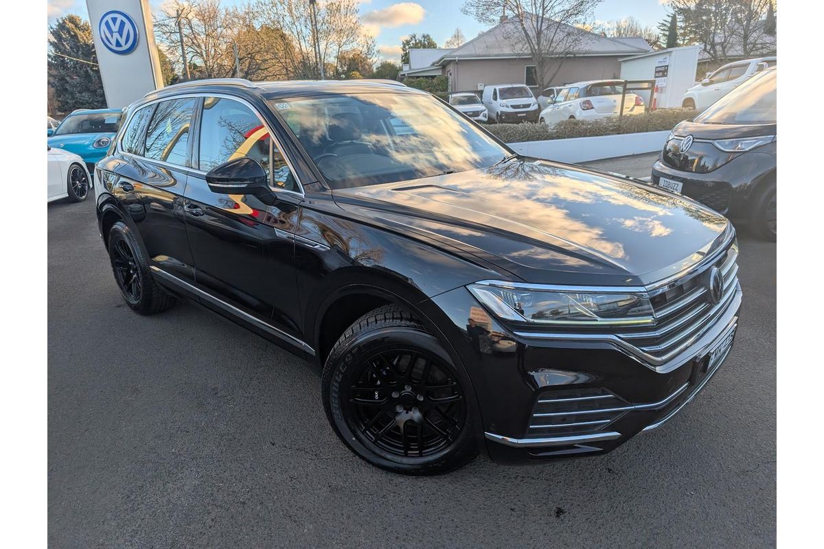 2019 Volkswagen Touareg 190TDI Launch Edition CR