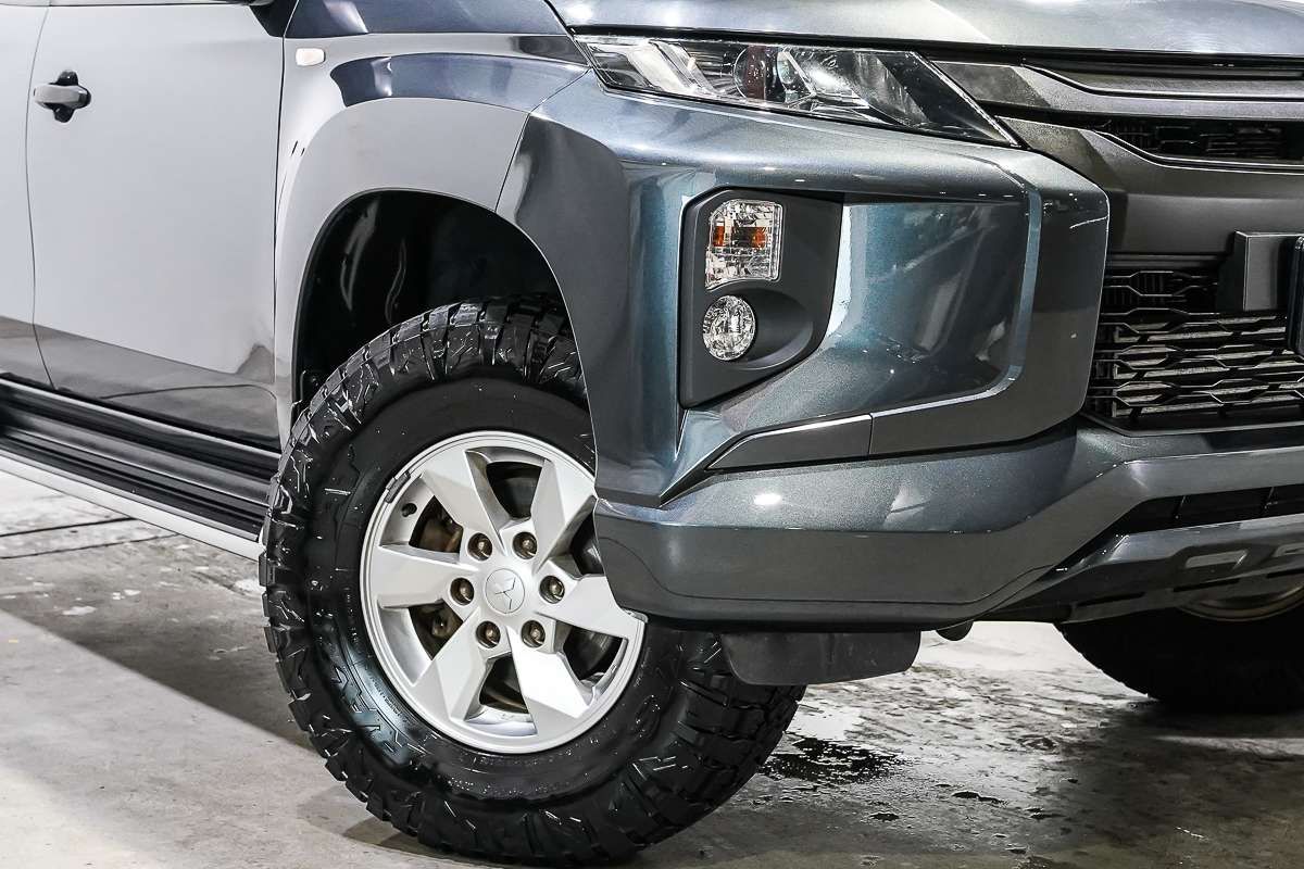 2019 Mitsubishi Triton GLX+ MR 4X4