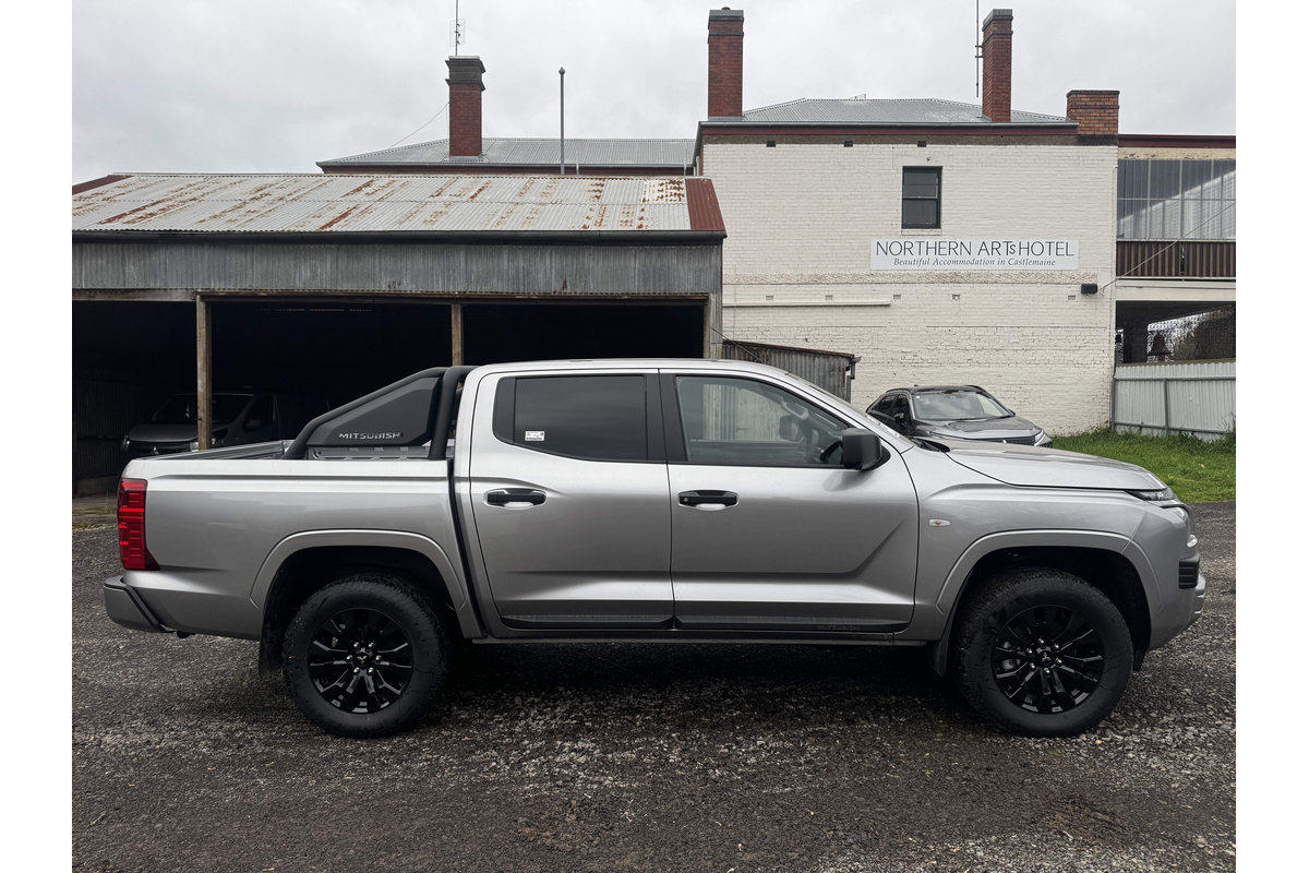 2025 Mitsubishi Triton GLX-R MV 4X4