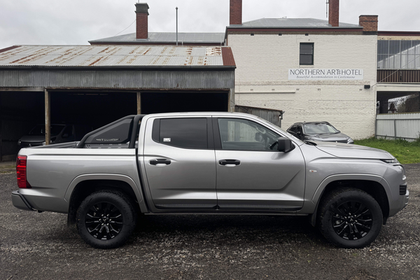 2025 Mitsubishi Triton GLX-R MV 4X4