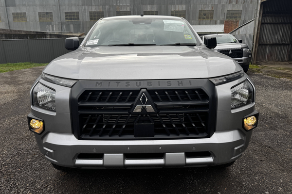 2025 Mitsubishi Triton GLX+ MV 4X4
