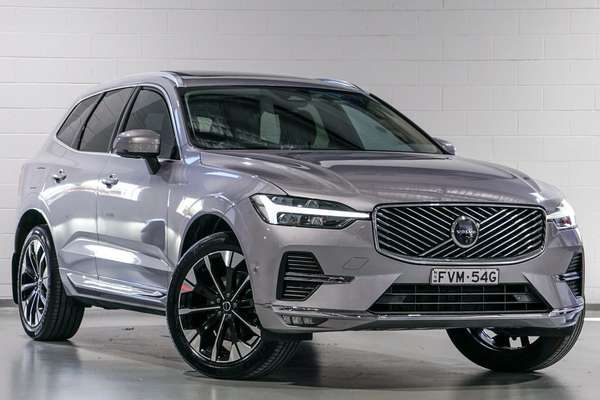 2025 Volvo XC60 Plus B5 Bright