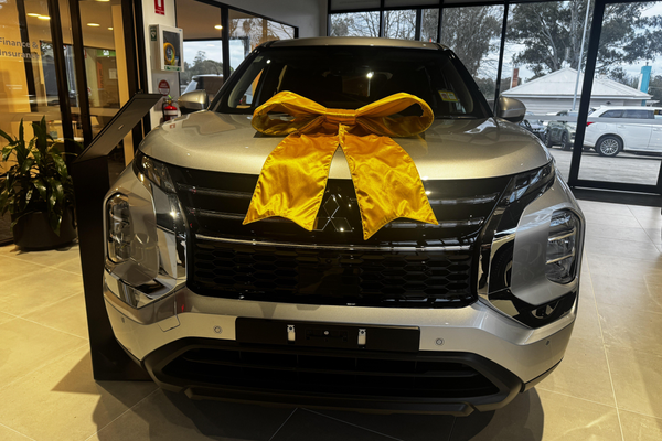 2026 Mitsubishi Outlander ES ZM
