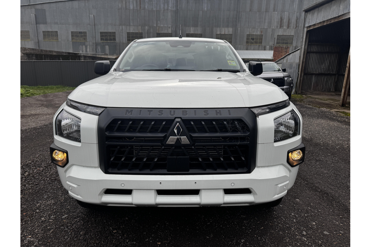 2025 Mitsubishi Triton GLX+ MV 4X4