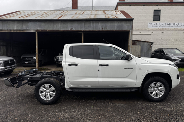 2025 Mitsubishi Triton GLX+ MV 4X4