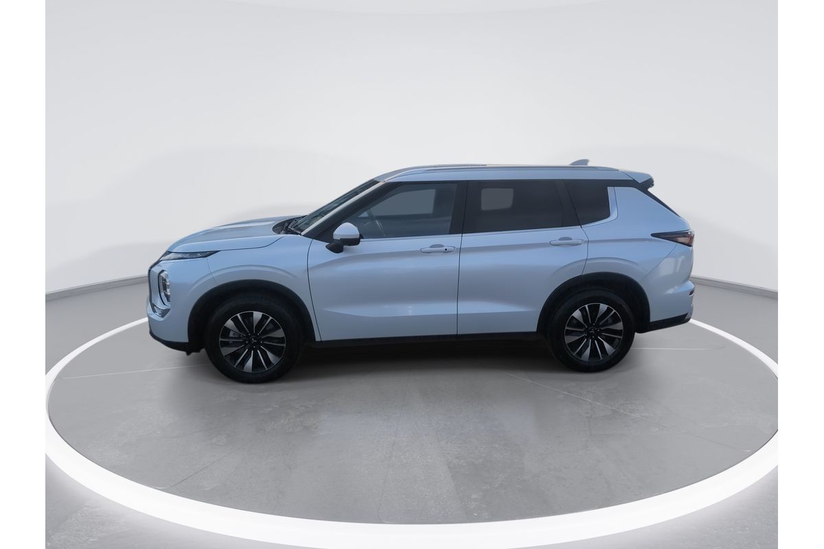 2025 Mitsubishi Outlander LS ZM