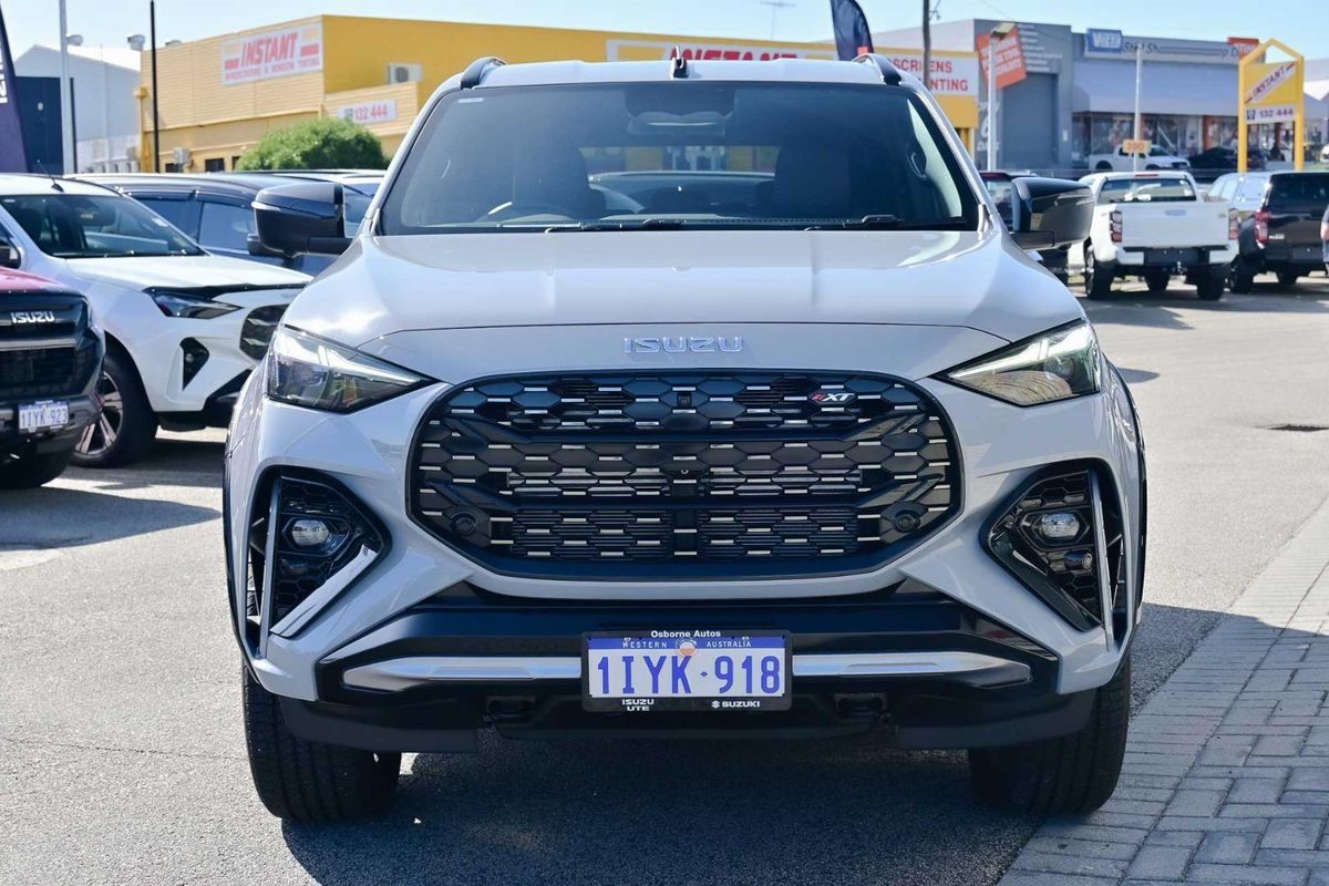 2026 Isuzu MU-X X-TERRAIN