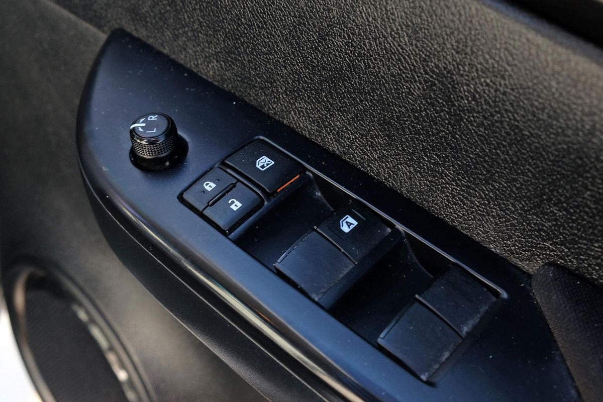 2023 Toyota Hilux SR GUN126R 4X4